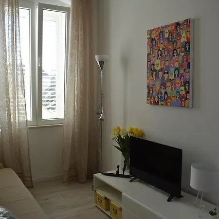 Optimist Town Center Apartment *