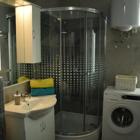 Optimist Town Center Apartment