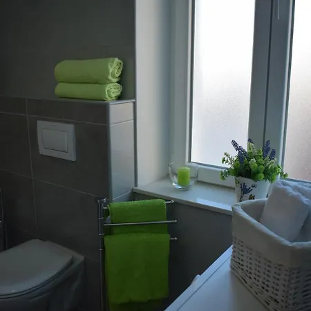 Optimist Town Center Apartment